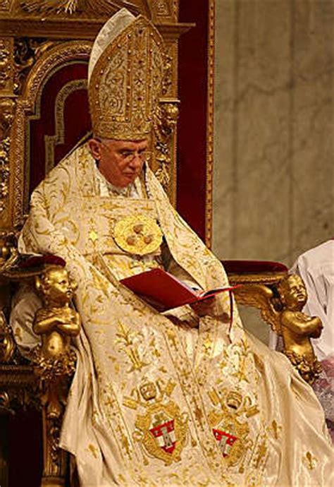 Pope Benedict XVI Pics 03