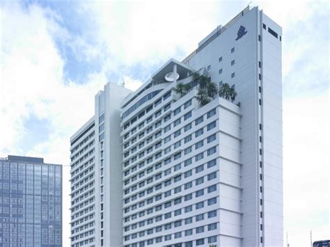 New World Makati Hotel in Manila - Room Deals, Photos & Reviews