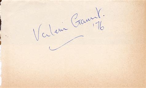 Gaunt , Valerie : signed 3,5" x 5,5" album page , (Horror of) DRACULA , HAMMER (1779) VERY rare ...