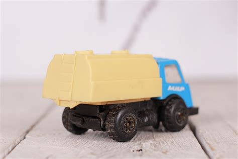 Vintage Mechanical Metal Truck Toy Farm Truck МИР - Etsy