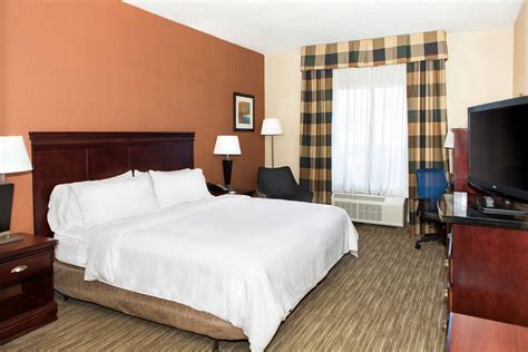 Holiday Inn Express & Suites Chambersburg