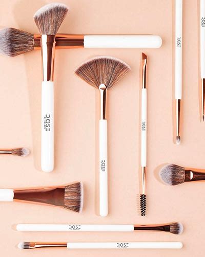 List of 25 Best Vegan Makeup Brushes | Fur-Free & Cruelty-Free