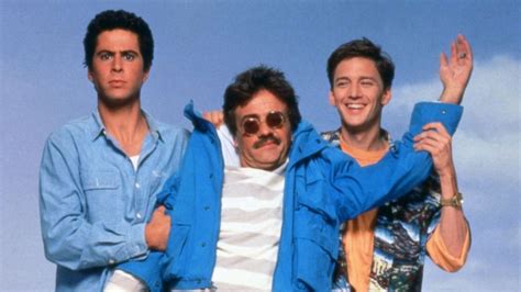 '80s Dead Guy Comedy 'Weekend at Bernie's' Dug Up in Lawsuit - ABC News