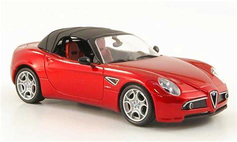 Diecast model cars Alfa Romeo 8C 1/43 M4 Spider red Softtop 2010 - Alldiecast.co.uk