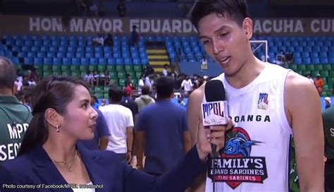 Zamboanga's Adi Santos greets 'asawa' and 'gf' in post-game interview