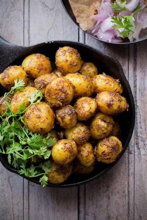Bombay Potatoes Recipe (Masala Aloo) - Fun FOOD and Frolic