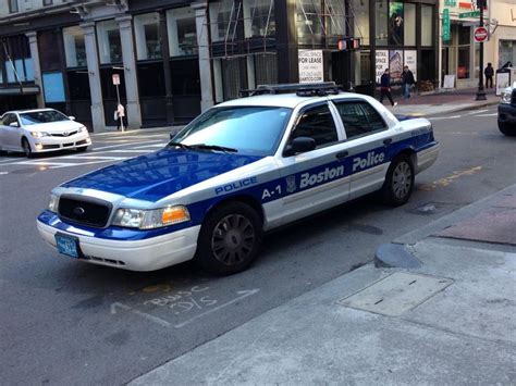 Boston Police Department Ford Crown Victoria | Boston police department, Police cars, Police