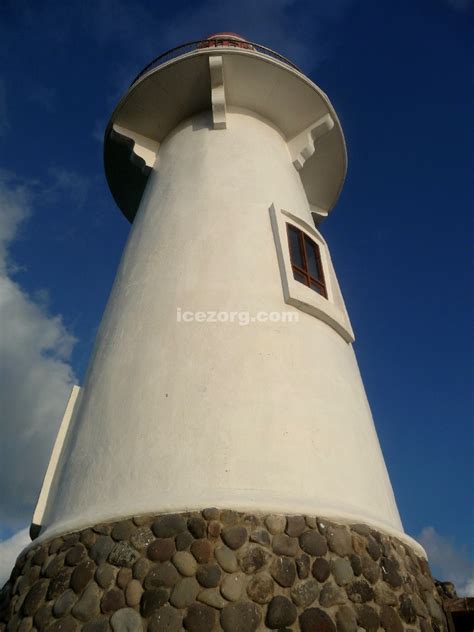 Lighthouse in Batanes – ICEZORG's Igloo