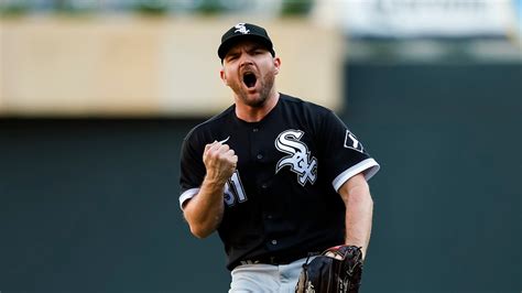 White Sox's Liam Hendriks dominates in first outing since becoming ...