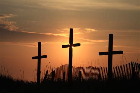 Three Wooden Crosses | Awesome sunrise behind the three wood… | Flickr