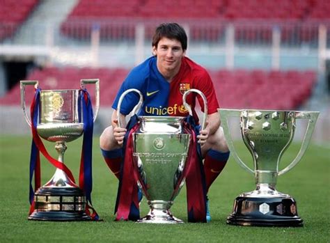 BLACK: UEFA champions league top scorers, Can Lionel Messi continue his three years record ...