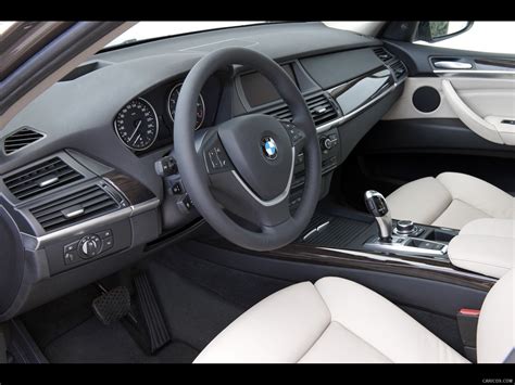 BMW X5 | 2011MY | xDrive50i | Interior Steering Wheel View Photo