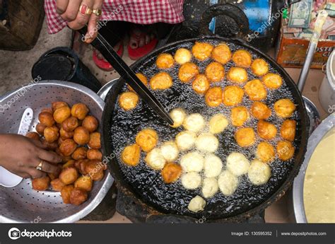 Street food in Kathmandu, Nepal — Stock Photo © mazzzur #130595352