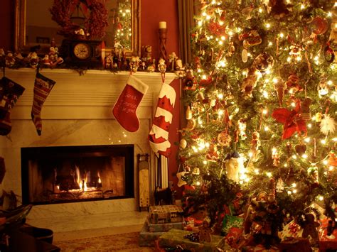 Cozy Christmas - Imgur | Christmas fireplace, Cozy christmas living ...