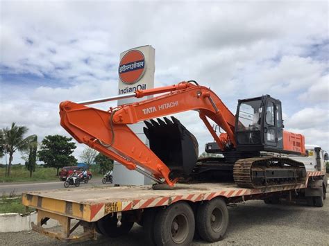 Tata Hitachi Super 210 Excavator On Rent, for Digging/Trenching, Capacity: