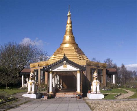 Where are the Buddhist temples located in the UK - Thai Girlfriend Visa from the top visa ...