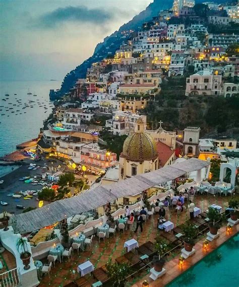 Beautiful sunset at amalfi coast #Italy 💙💙 | 美しい風景, ポジターノ, イタリア