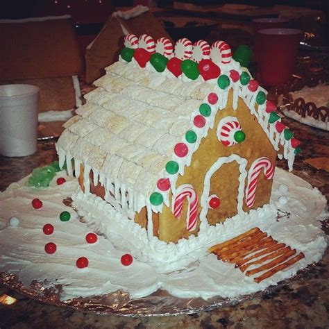 Gingerbread House Icing | Recipe | Gingerbread house icing, Gingerbread ...