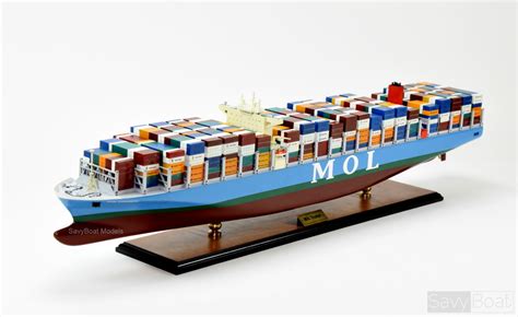 MOL Triumph Container Ship – SavyBoat