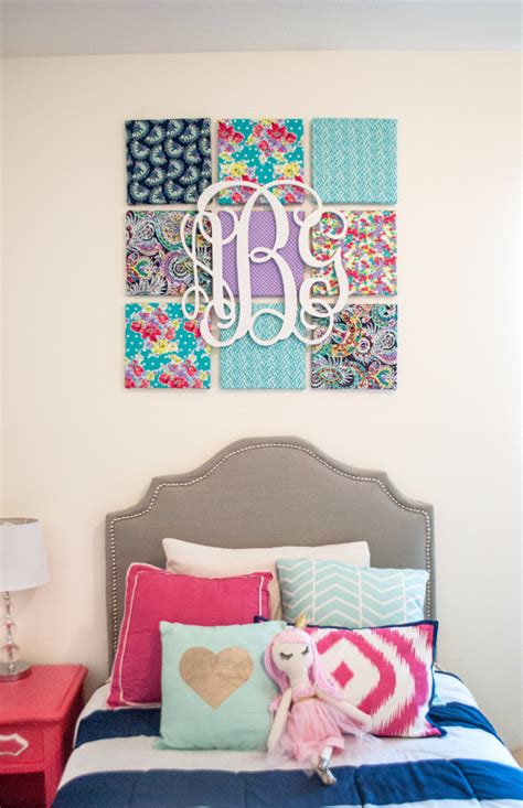 17 Simple And Easy DIY Wall Art Ideas For Your Bedroom