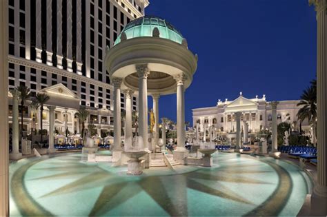 The best themed hotels in Las Vegas - stuba.com