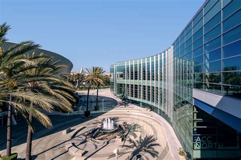 The Anaheim Convention Center - Bagatelos Architectural Glass Systems