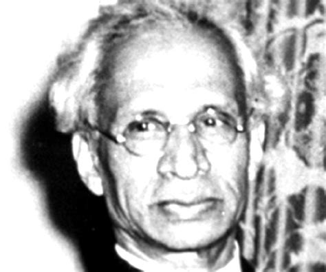 Sarvepalli Radhakrishnan Biography - Facts, Childhood, Family Life & Achievements