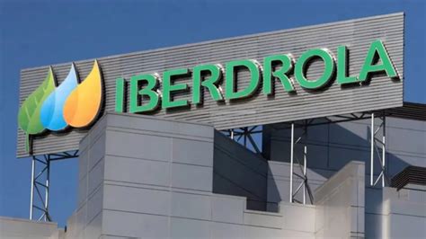 Iberdrola and EIB Sign a €220 Million Green Loan Top-Up to Boost Smart Grids in Spain - ESG News