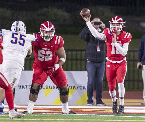 Mater Dei vs. St. John Bosco tops this week's football games - Los Angeles Times