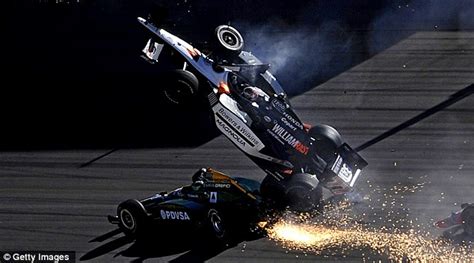 Dan Wheldon dead: I knew they'd crash, says crash photographer | Daily ...