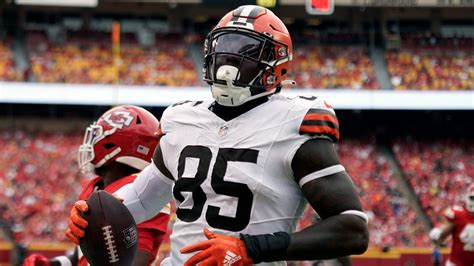 Cleveland Browns TE David Njoku burn injuries household accident | wkyc.com