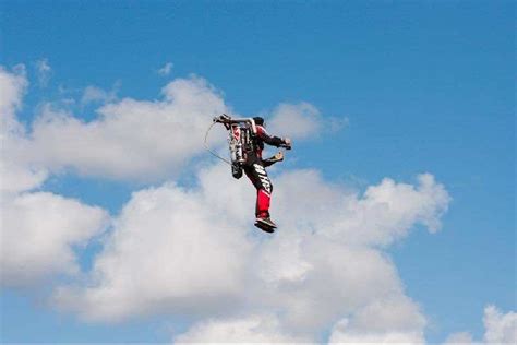 New Jet Pack Allows You To Travel Like Iron Man At 77Mph In The Air