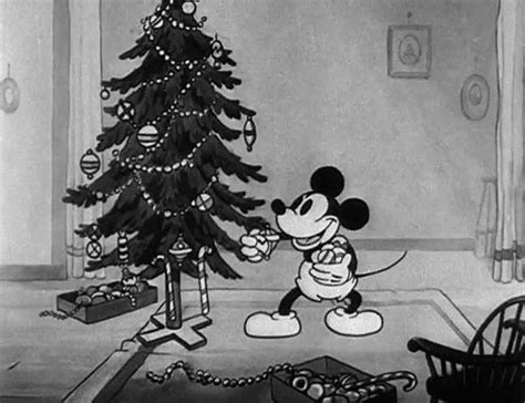 image Natal Do Mickey Mouse, Mickey Mouse Christmas, Christmas Gif, Disney Christmas, Vintage ...