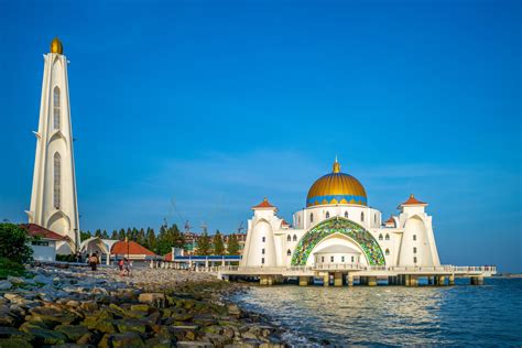 The Best Hotels Closest to Melaka Straits Mosque in Malacca City for ...