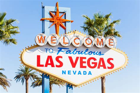 10 Facts About the Fabulous Las Vegas Sign | Things to Do in Las Vegas