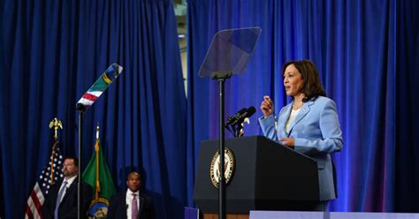 Kamala Harris touts investment in 'clean energy economy' on Seattle visit | KNKX Public Radio