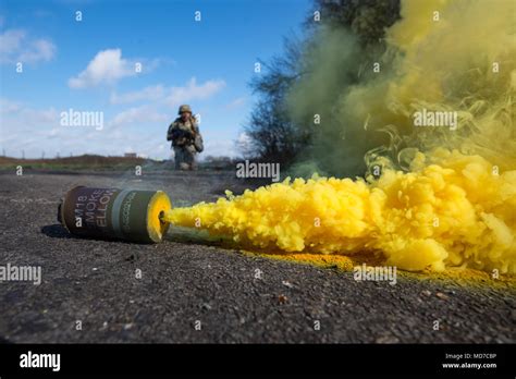 Smoke grenade hi-res stock photography and images - Alamy