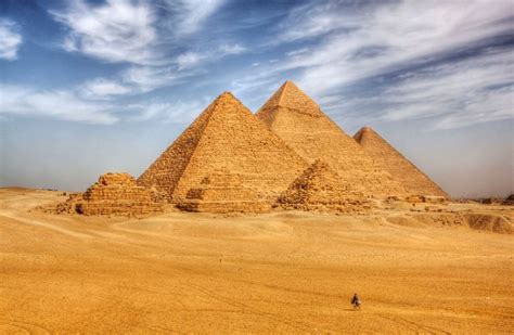 Aesthetics Exploration 2019: Pyramids of Giza – Aesthetics of Design