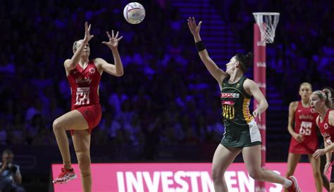 Netball Positions Explained: A Guide To The 7 Roles On A Netball Court (2023)