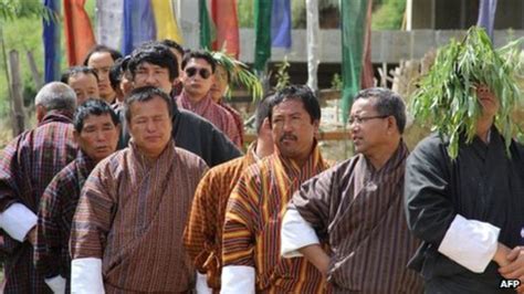 Bhutan PDP opposition party wins election - BBC News