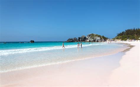 Horseshoe Bay / Bermuda / The Caribbean // World Beach Guide