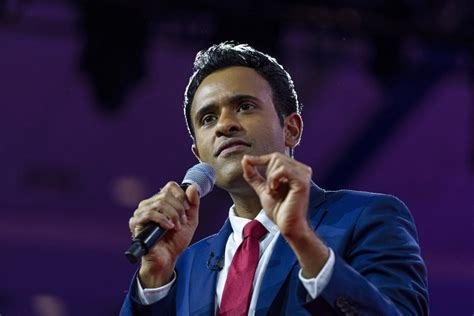 Vivek Ramaswamy highlights faith in his campaign — and navigates ...