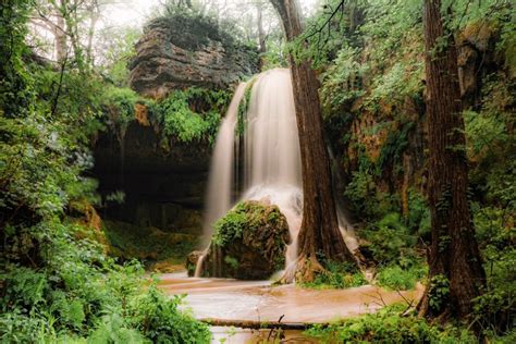 10 Breathtaking Waterfalls To Chase This Season In Texas - Secret Houston