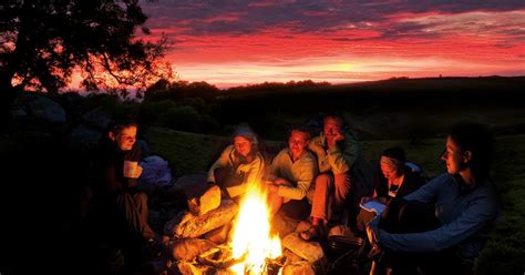 Talking around campfire led to cultural revolution 40,000 years ago, new research discovers ...