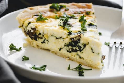 Spinach, Mushroom, and Feta Quiche » Kay's Clean Eats