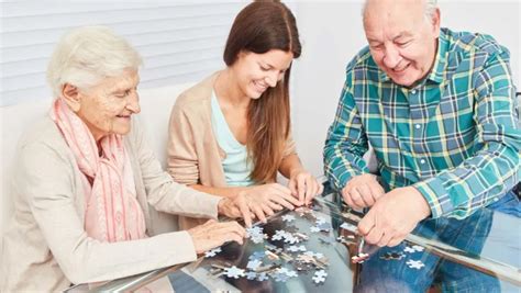 12 Engaging Activities for Seniors With Dementia