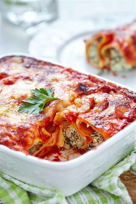 Spinach Ricotta Filled Cannelloni Recipe by Archana's Kitchen