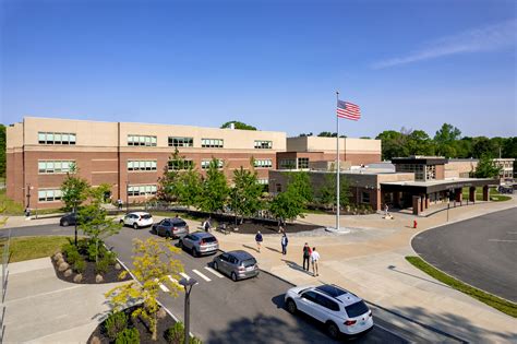 Barrington Middle School | KBA Architects