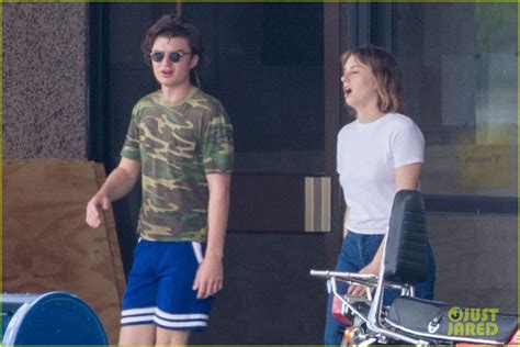 Joe Keery & Maya Hawke Film a 'Stranger Things' Scene Together: Photo 4085943 | Maya Hawke ...