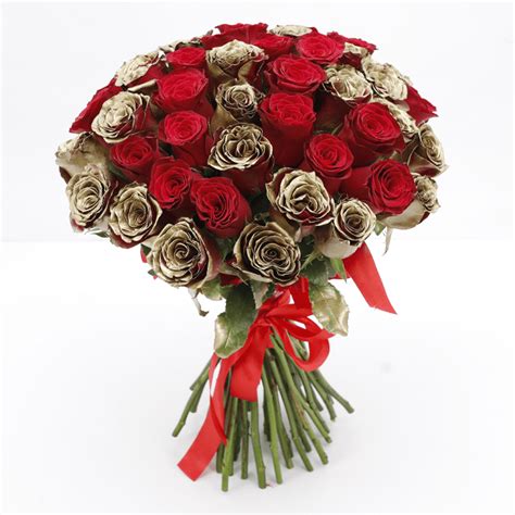 Luxury Red and Gold Roses Bouquet | Gold Rose Bouquet | BTF